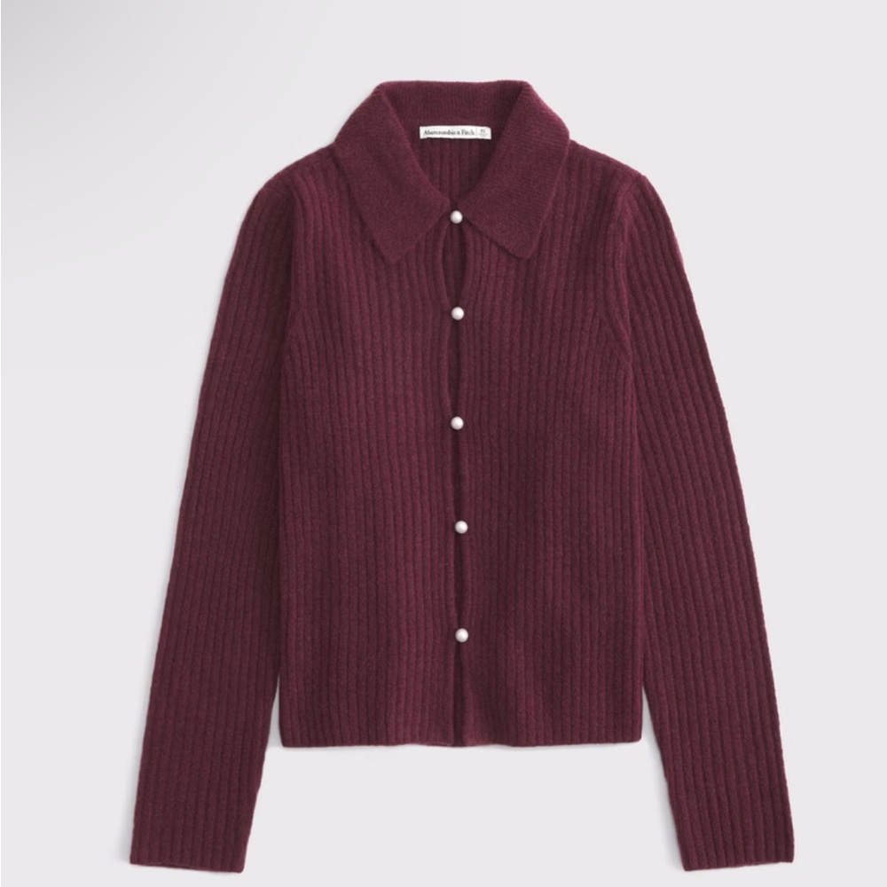 Abercrombie Pearl Button Collared Cardigan